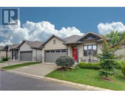 81 - 9 DAUSETT DRIVE - 3