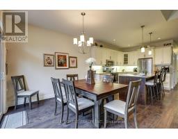 81 - 9 DAUSETT DRIVE - 34