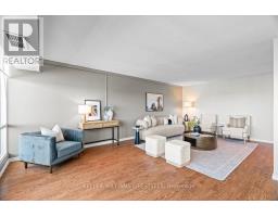 1601 - 389 DUNDAS STREET - 10