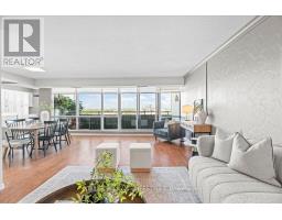 1601 - 389 DUNDAS STREET - 17