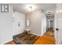 1601 - 389 DUNDAS STREET - 19