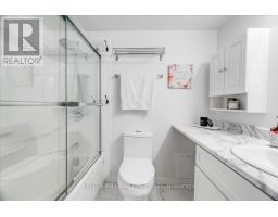 1601 - 389 DUNDAS STREET - 21