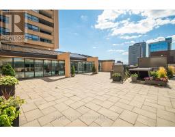1601 - 389 DUNDAS STREET - 39