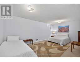 55 ASHLEY CRESCENT - 21