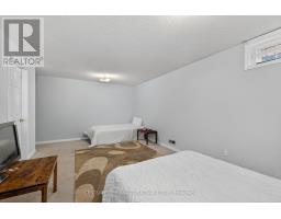 55 ASHLEY CRESCENT - 23