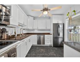 55 ASHLEY CRESCENT - 4