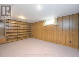 11 TANGLEWOOD AVENUE - 31