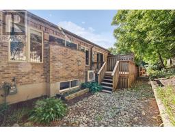 4 - 519 RIVERSIDE DRIVE - 32
