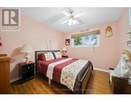 5 STRATHCONA DRIVE - 22