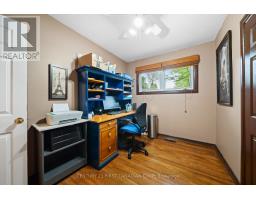 5 STRATHCONA DRIVE - 23