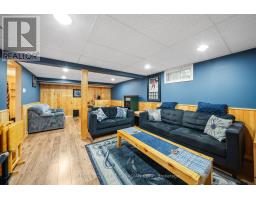 5 STRATHCONA DRIVE - 28