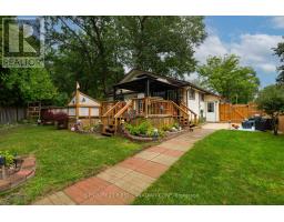 5 STRATHCONA DRIVE - 31
