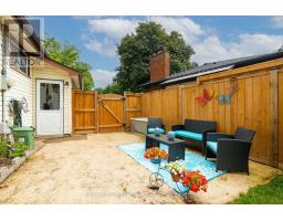 5 STRATHCONA DRIVE - 32