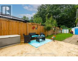 5 STRATHCONA DRIVE - 33
