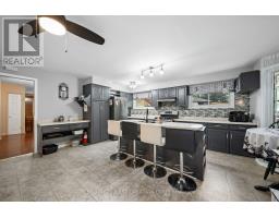 5 STRATHCONA DRIVE - 7
