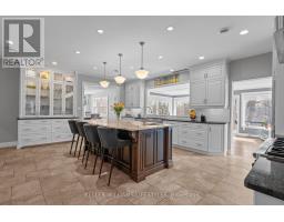 262 PINETREE LANE - 21