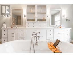 262 PINETREE LANE - 38