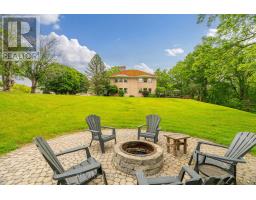 262 PINETREE LANE - 9