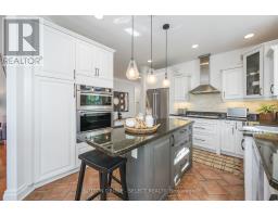1186 AINTREE ROAD - 10