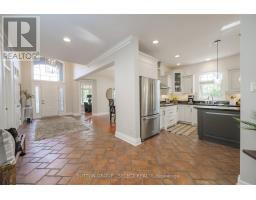 1186 AINTREE ROAD - 14