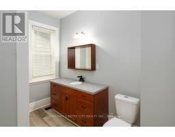 98 OAK STREET - 16