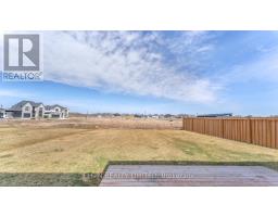 54 OPTIMIST DRIVE - 34