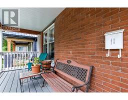 66 CONNAUGHT AVENUE - 4