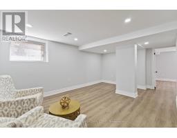 122 WINDSOR CRESCENT - 22