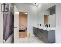 42 ALEXANDER CIRCLE - 31