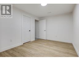42 ALEXANDER CIRCLE - 32