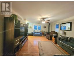 16 CHURCHILL DRIVE - 9