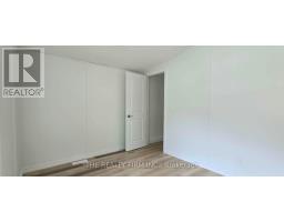 18 - 75049 HENSALL ROAD - 11
