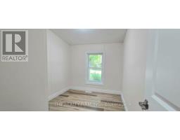 18 - 75049 HENSALL ROAD - 14
