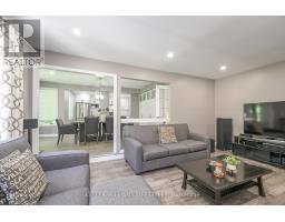 18 THUNDERBIRD CRESCENT - 12