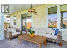 35 REGATTA WAY - 30