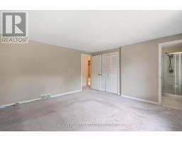 948 FARNHAM ROAD N - 6
