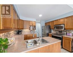 830 CRESTHAVEN CRESCENT - 12