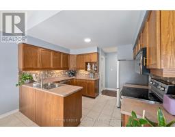 830 CRESTHAVEN CRESCENT - 13