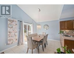 830 CRESTHAVEN CRESCENT - 9