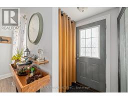 154 ELM STREET - 10
