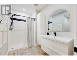 7442 SILVER CREEK CRESCENT - 39