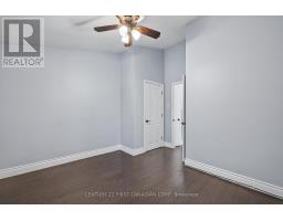 102 - 1090 KIPPS LANE - 21