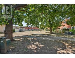 102 - 1090 KIPPS LANE - 31