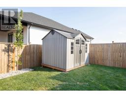 11 BRISCOE CRESCENT - 44