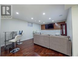 1502 CORONATION DRIVE - 27