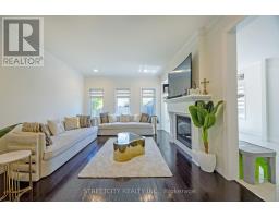 1502 CORONATION DRIVE - 8