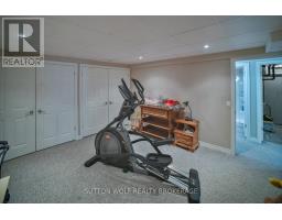 60 SUNSET AVENUE - 33