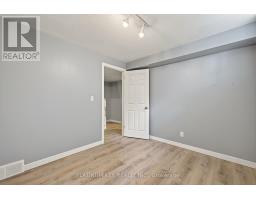 18 RICHMOND STREET - 27