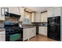 688 JOHN STREET - 6