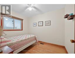 1892 WAVELL STREET - 21